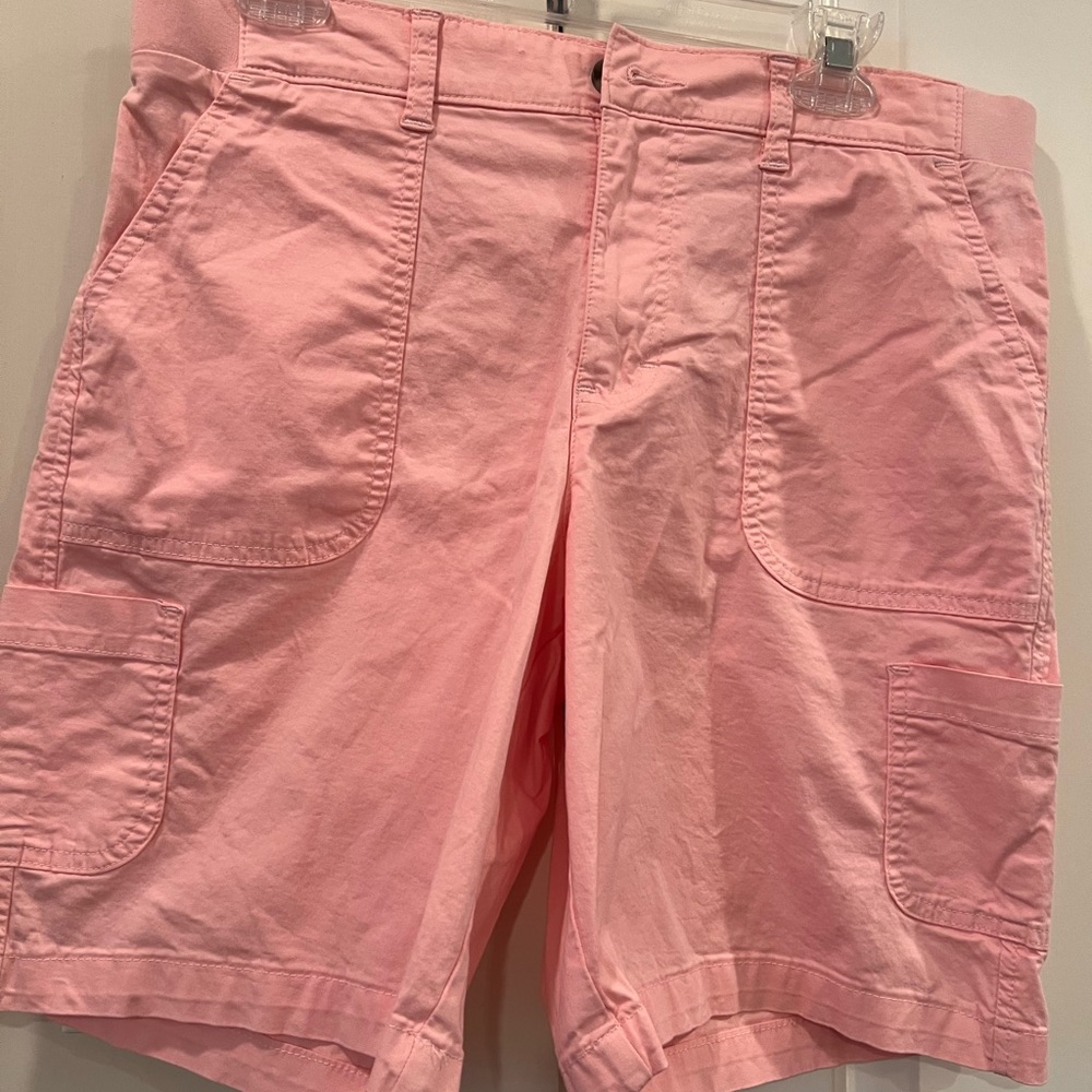 Lee size 12 shorts walking shorts.